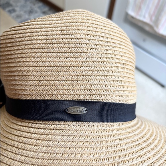 Scala Elegant Tan Sun Hat with Black Band one size - Picture 3 of 7